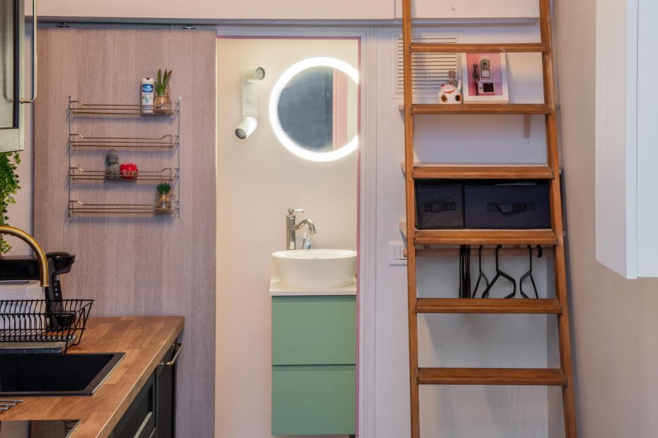 Charming Industrial-Style Studio Just Nearby Montmartre In Paris - Welkeysアパートメント エクステリア 写真