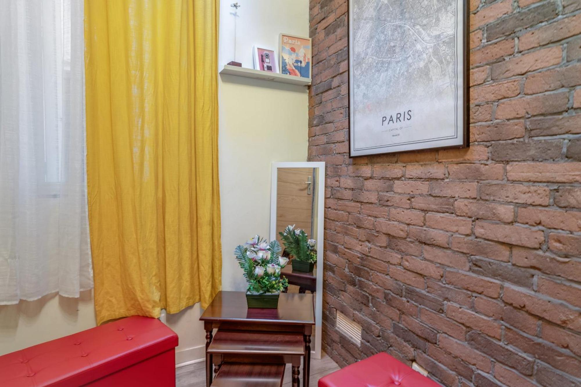 Charming Industrial-Style Studio Just Nearby Montmartre In Paris - Welkeysアパートメント エクステリア 写真
